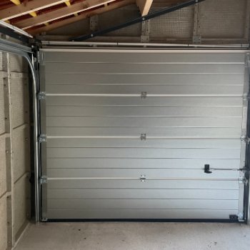 Garage en béton enduit 2 pentes